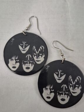 New KISS Black Rock Band Face Round Dangle Earrings
